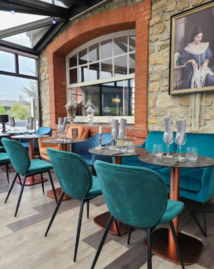 Logis Hotel Restaurant L'Auberge Normande 캐런탱 외부 사진