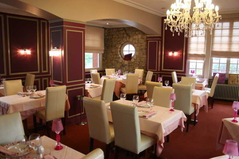 Logis Hotel Restaurant L'Auberge Normande 캐런탱 외부 사진